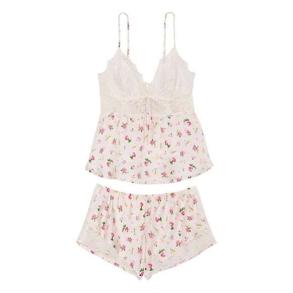 Victoria’s Secret Lace and Satin Shorts Set Size Medium - Picture 3 of 7